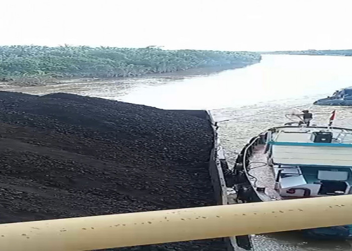 Jembatan Bentayan Kembali Dihantam Tongkang Batu Bara