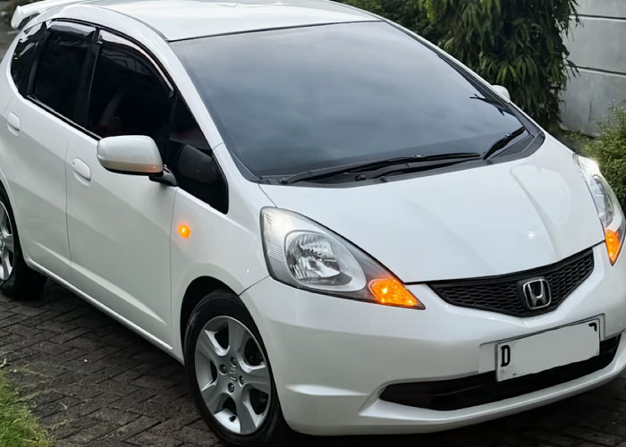 Desain Honda Jazz GE8 Ringkas Tapi Sporty, Mobil Generasi Kedua yang Masih Timeless 