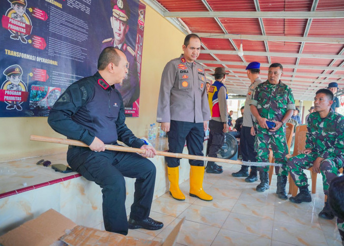 Kapolda Sumsel Temui Personel TNI-Polri BKO Karhutla di Pampangan dan Pangkalan Lampam OKI