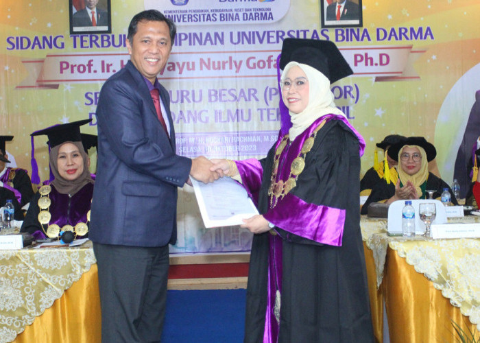 Prof Ir Nurly Gofar, MSCE, PhD Resmi Dikukuhkan Jadi Guru Besar, UBD Palembang Kembali Miliki Dosen Profesor
