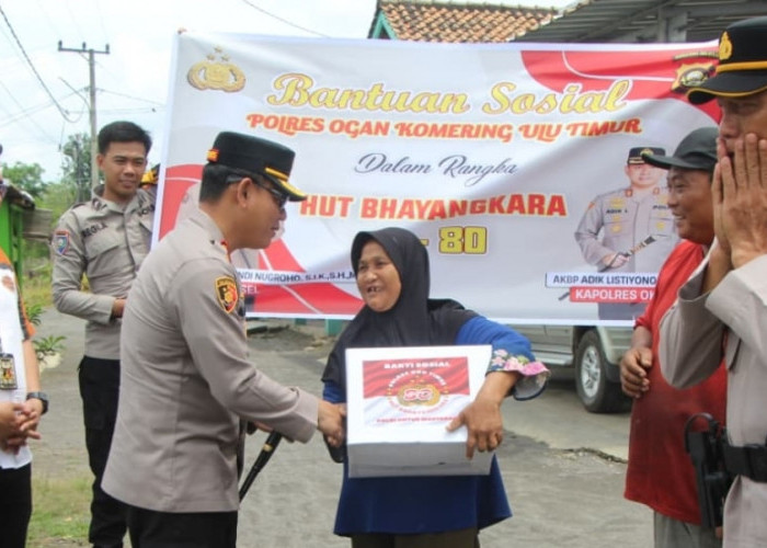 Jelang HUT Bhayangkara 2026, Polres OKU Timur Salurkan 417 Paket Bansos, Warga Sambut Antusias