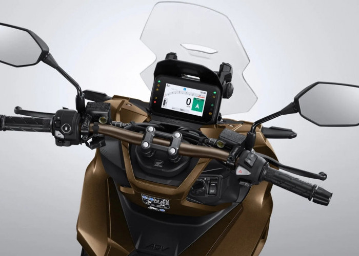 Mengupas Navigasi Pintar: Review Keungggulan Fitur Turn by Turn pada Panel TFT Skutik Premium 2026
