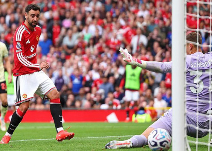 Tertinggal Lebih Dulu, MU Bantai Ipswich Town 5-2