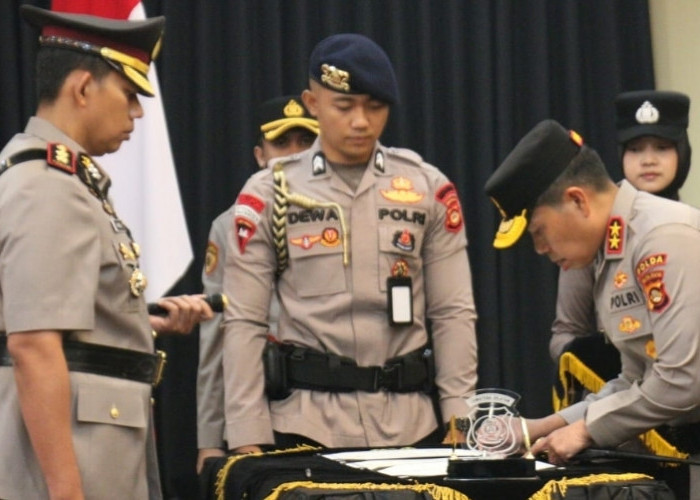 Kapolda Sumsel Irjen Pol Rony Samtana Perintahkan Pejabat Baru Tancap Gas, Ini Daftar 8 Pejabat yang Sertijab