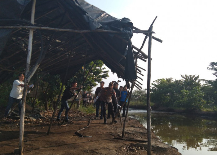 Tim Gabungan Polda Sumsel Tutup Lokasi Penyulingan Minyak Ilegal yang Terbakar di Babat Toman Muba