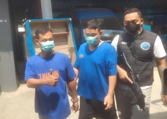 BNNP Sumsel Sita 47 Kg Sabu dan 9.439 Butir ‘Pil Setan’, 2 Tersangka Kurir Kompak Acungkan Jempol