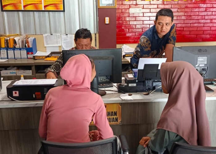 IRT di Palembang Diteror Malam Hari, Bantal Dibakar Dilempar ke Atap Rumah 