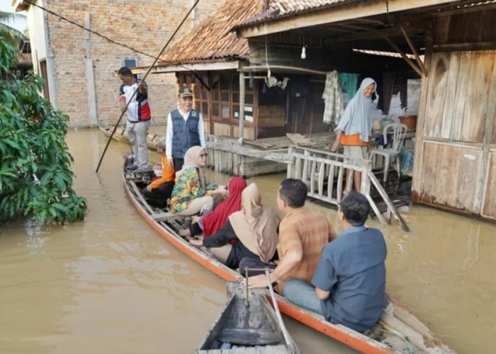 Banjir di Kecamatan Muara Kuang, Wabup Ogan Ilir Pastikan Pasokan Makanan Warga Tak Terganggu