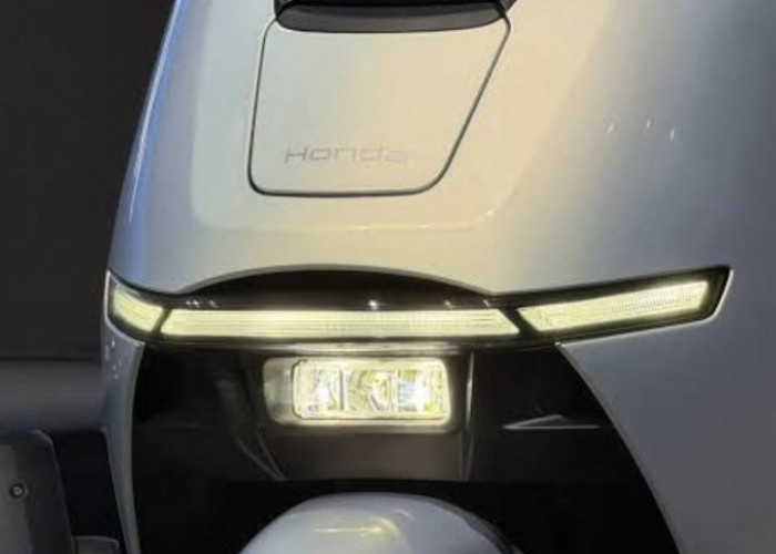 Honda UC3 Tampil Berbeda, Skuter Listrik Futuristik dengan Jarak Tempuh 122 Km Sekali Cas