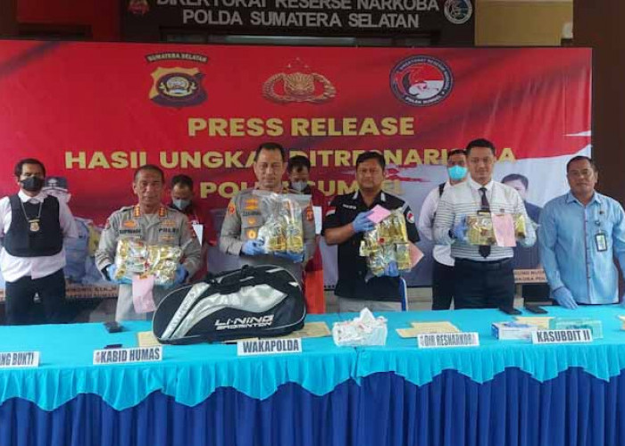 Polda Sumsel Amankan 20 Kilogram Sabu Asal Malaysia di Lobi Hotel Bintang 3 Palembang 