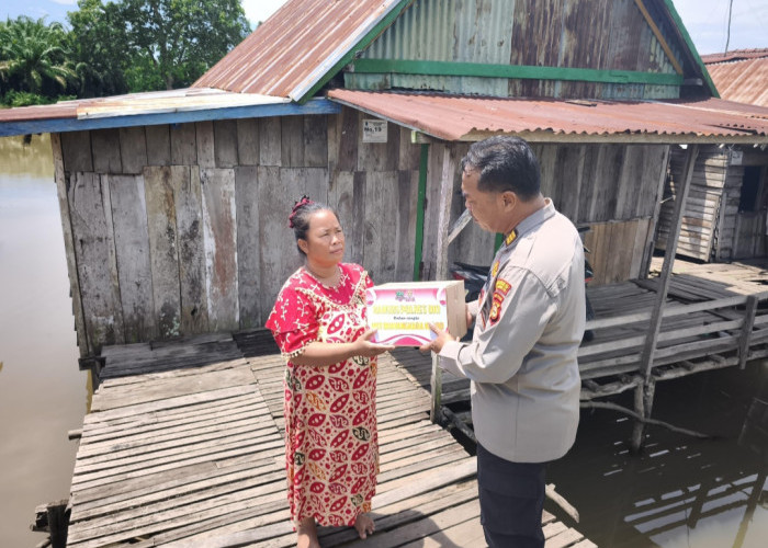 Polres OKI Baksos dan Bakti Religi, Salurkan Paket Sembako Sambut HUT Bhayangkara ke-80