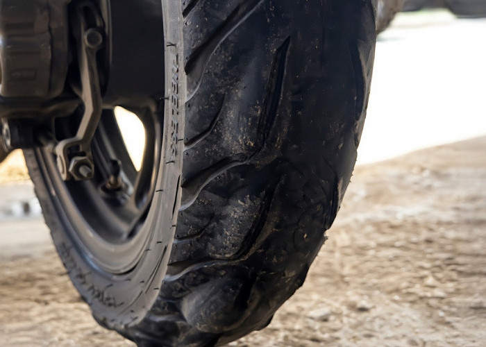 Tiga Penyebab Mengapa Ban Sepeda Motor Kamu Bisa Benjol, Alasan Ke-3 Sering Dilakukan Pengendara Suka Ngebut 