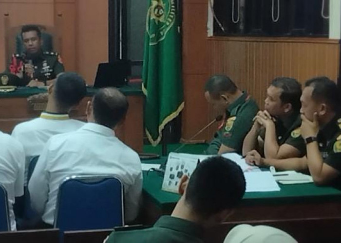 Dengar Keterangan Para Saksi, Terdakwa Kopda Bazarsah Mengantuk Sempat Terlelap Diruang Sidang 