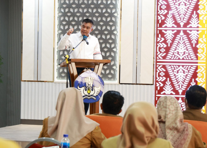 STOP PUNGLI di Sekolah! Sekda Aprizal Hasyim Serukan Palembang Cerdas tanpa Beban