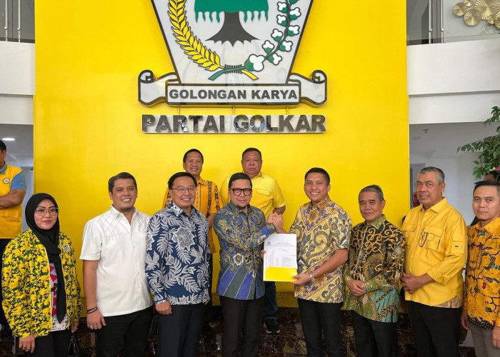 Panca-Ardani Makin Berkibar di Pilkada Ogan Ilir, SK & B1 KWK dari Partai Golkar Sudah Ditangan