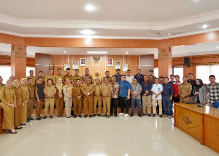 Penataan Kabel Semrawut Mendesak, Pemkab OKI Libatkan Operator