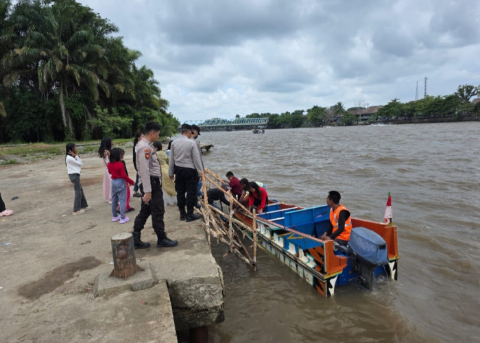 Jaga Tradisi Tetap Kondusif, Polres OKI Amankan Cakat Stempel di Sungai Komering