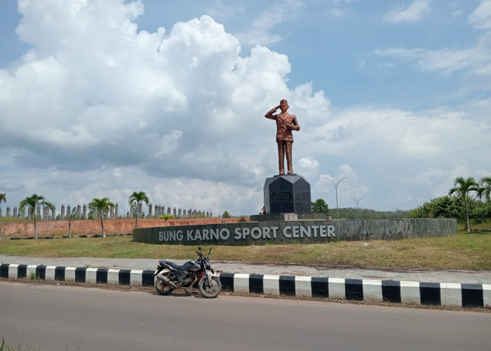 BKSC Dikembangkan, Pemkab Banyuasin Bangun Lapangan Sepak Bola Latih