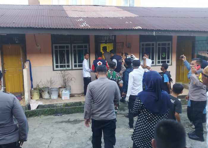 Seorang Wanita Tua Ditemukan Tinggal Tengkorak di Dalam Bedeng Jalan Dwikora II Palembang