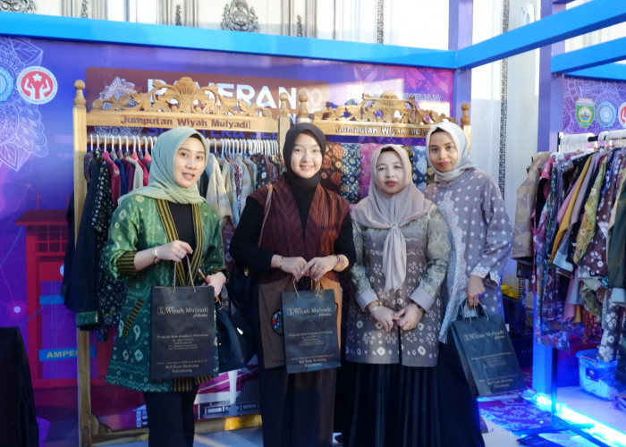 Pusri Palembang Dukung UMKM Lokal dan Pelestarian Budaya dalam Pameran Produk Unggulan Sumsel 2025