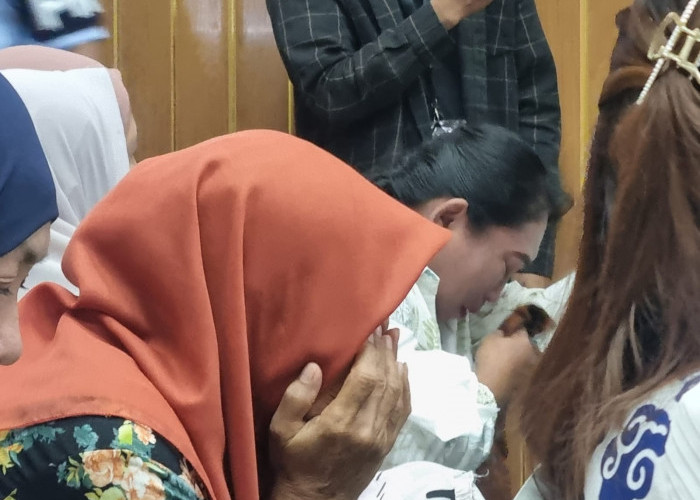 Keluarga Aipda Anumerta Petrus Tak Kuasa Tahan Duka, Ahli Sebut Peluru Tembus hingga ke Otak
