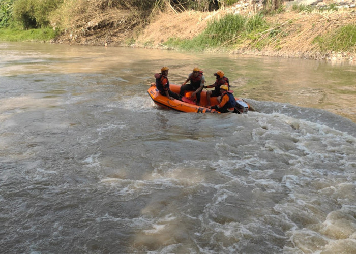 Sempat Ditolong, Bocah SD Diduga Tewas Tenggelam di Sungai Enim