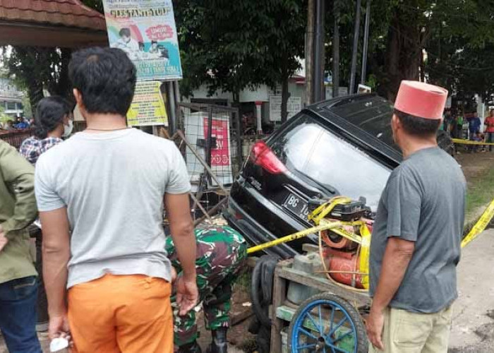 Selain Tewaskan Pedagang Gorengan di Palembang, Pajero Hitam Juga Tabrak Tukang Tambal Ban 
