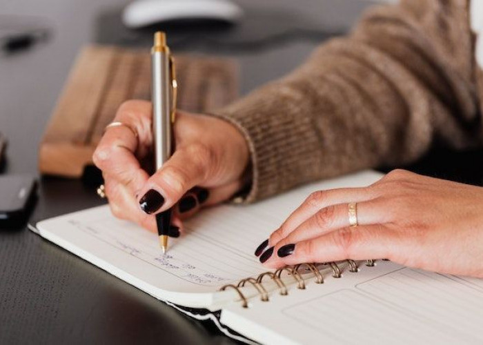Tips Journaling untuk Pemula, Bisa Memulai Menulis Catatan Harian, Baik untuk Kesehatan Mental! 