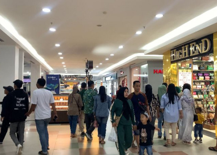 Warga Palembang Serbu Pesta Diskon Akhir Tahun di PS Mall Up To 70 Persen