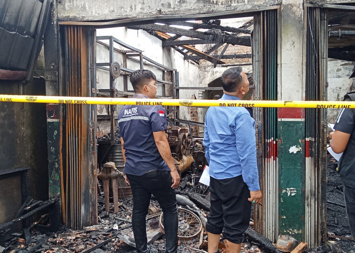 Korban yang Tewas Terjebak Api dalam Bengkel Motor yang Terbakar Ternyata Istri Pemilik dan 2 Anak Perempuan