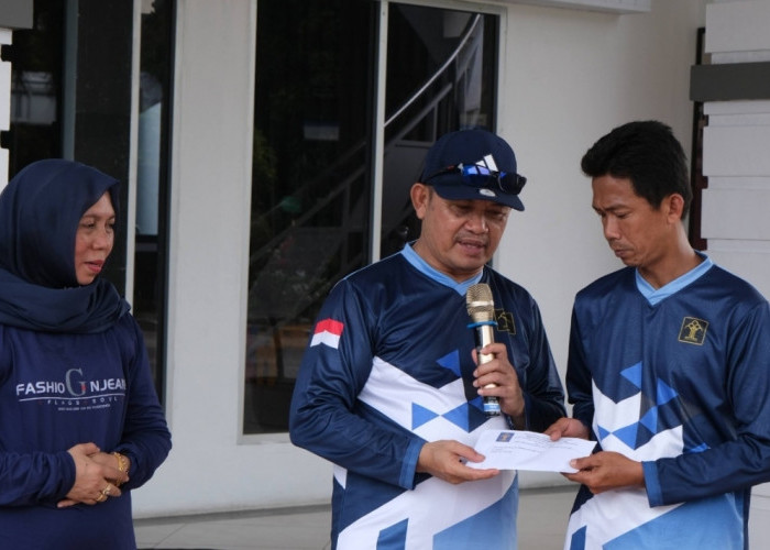 Solidaritas Pegawai, Kanwil Kemenkum Babel Serahkan Dana Sosial