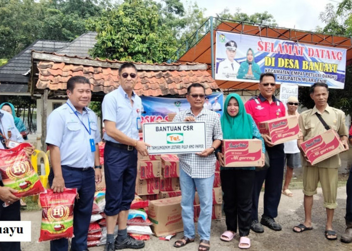 PT TeL Salurkan Bantuan Sembako untuk Warga Terdampak Banjir di Kabupaten Muara Enim