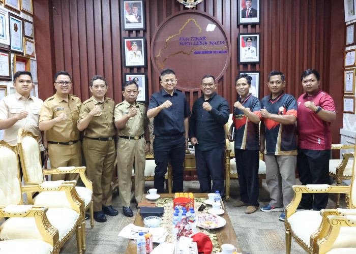 Dukung Atlet Berprestasi, Bupati OKU Timur Siap Fasilitasi Kejuaraan Pencak Silat