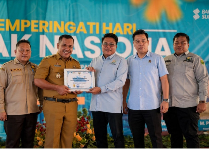 Bupati Beri Penghargaan Kejari OKI Dorong Transparansi Tata Kelola Pajak Daerah