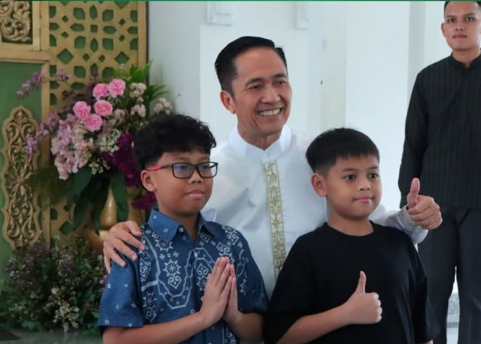 Membludak! Warga Serbu Open House Rumah Dinas Wali Kota Palembang Ratu Dewa