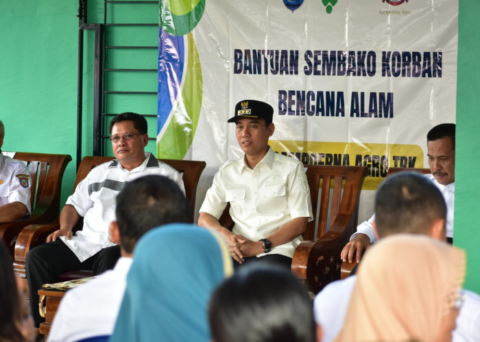 Pemkab OKI – PT Sampoerna Agro Salurkan Bantuan Kepada Warga Terdampak Banjir di Pematang Panggang