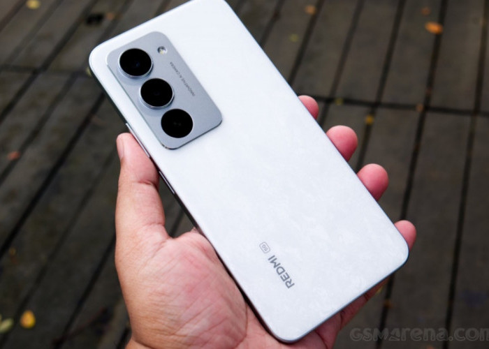 Desain Flat Stylish! Redmi 15 Tawarkan 3 Pilihan Warna Menawan dengan Harga Ramah Kantong