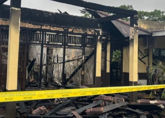 Rumah Dinas Terbakar, Dansat Brimob Polda Sumsel Masih Jalani Tugas Operasi Amole Papua