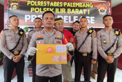 Simpan Paket Sabu di Selokan, Kakek 60 Tahun Berurusan dengan Polisi