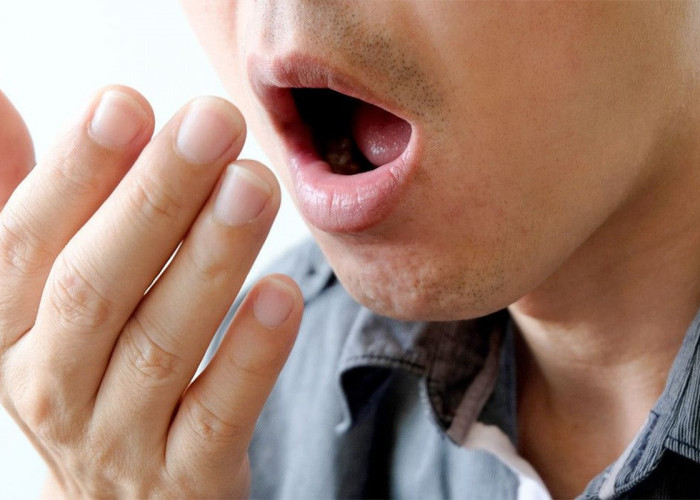 6 Penyebab Bau Mulut Tak Kunjung Hilang, Ini Cara Mengatasinya agar Nafas Segar!