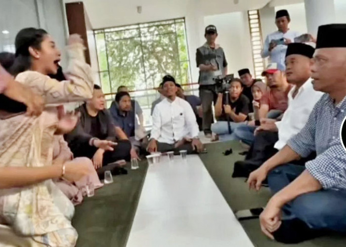 Ngaku Sapi Kurban Ditolak, Ketua RT Bongkar Dewi Perssik Belum Pernah Kurban Dilingkungannya