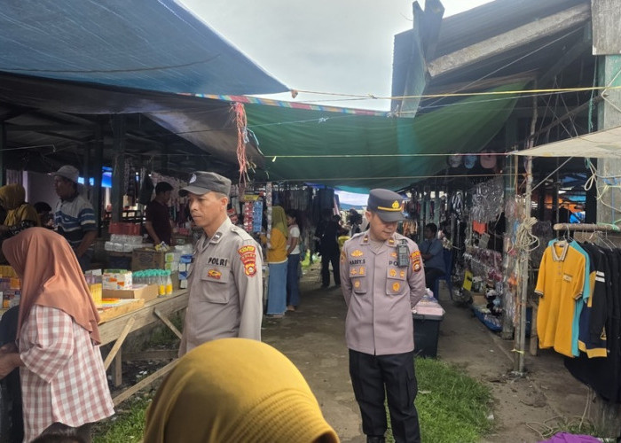 Jelang Idul Adha 2026, Kapolsek Muara Kuang Ogan Ilir Monitoring Harga dan Ketersediaan Stok Bapokting