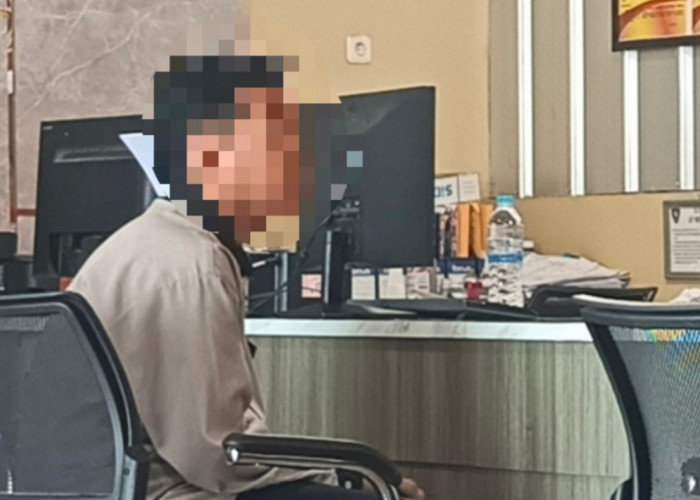 Gerak Gerik Mencurigakan di Parkiran Mall, Pelajar di Palembang Kegep Bawa Sajam Dicokok Petugas