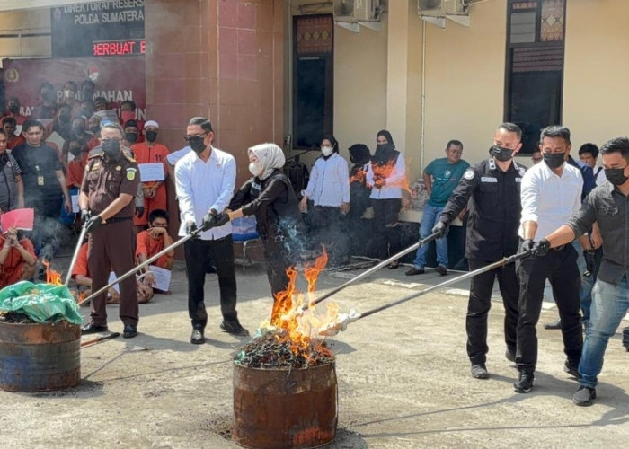 Puluhan Tersangka Diamankan, Polda Sumsel Musnahkan Sabu, Ekstasi dan Ganja