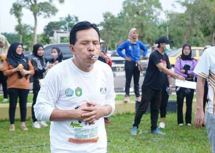  Wali Kota Prabumulih Ikut Lari Kelereng Hingga Makan Kerupuk