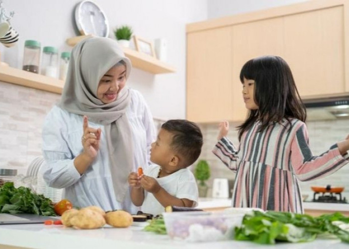 Si Kecil Mulai Belajar Puasa Ramadhan? Berikut 5 Cara Efektif Agar Anak Tidak Mudah Lapar Di Siang Hari