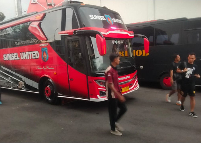 Laga Ujicoba Sumsel United FC di Stadion JSC Palembang, Tri Brata Raflesia Datang Lebih Awal Pakai Bus Brimob 