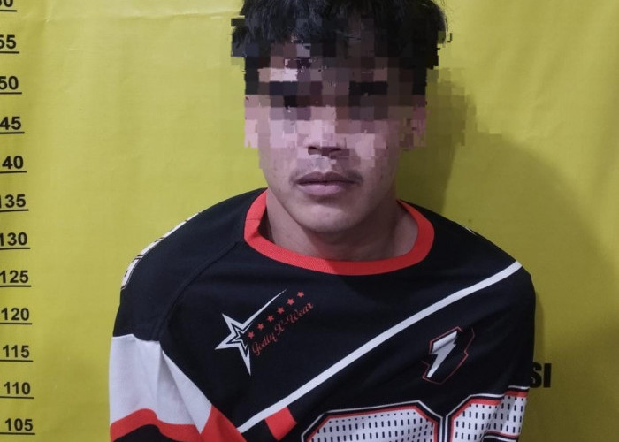 Sepulang Antar Pacar, Mahasiswa Dibacok 2 Pemuda Kampung: ‘Dak Usah Kau Kesini Lagi!’