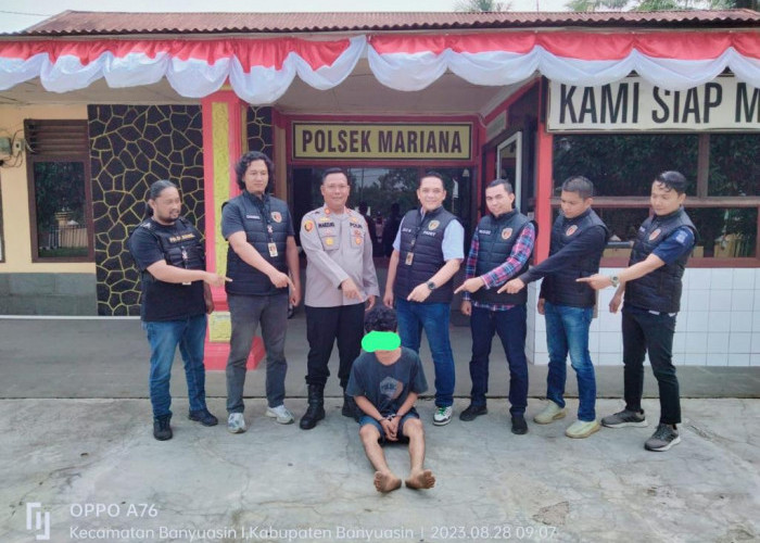 Asyik Nongkrong di Pinggir Jalan, Pencuri Buah Sawit Tertangkap Polsek Mariana, Pelaku Tak Berkutik