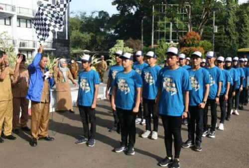 Atlet Drumband Berangkat ke Fornas Palembang dengan Anggaran Seadanya
